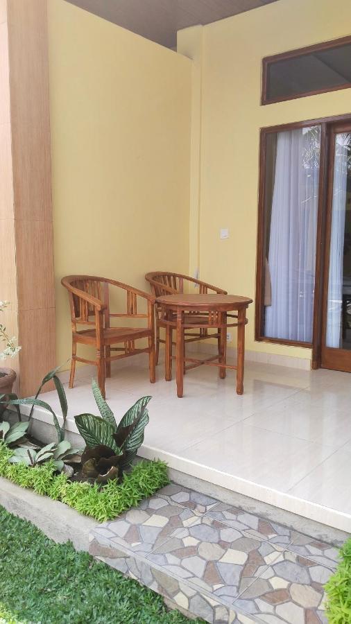 D'natha Aparthotel *